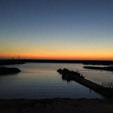 Pousada Farol Do Portinho วีลาปรายา เด อันโกรา ภายนอก รูปภาพ